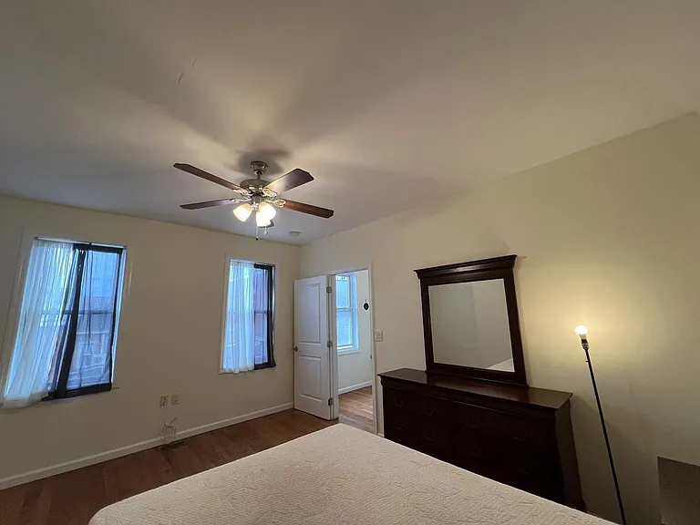 125 S 16th St #2 — Photo 11