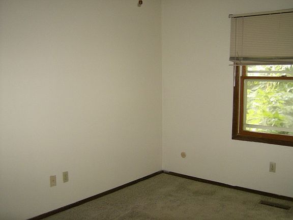 2nd image of 500 W Dartmouth St
