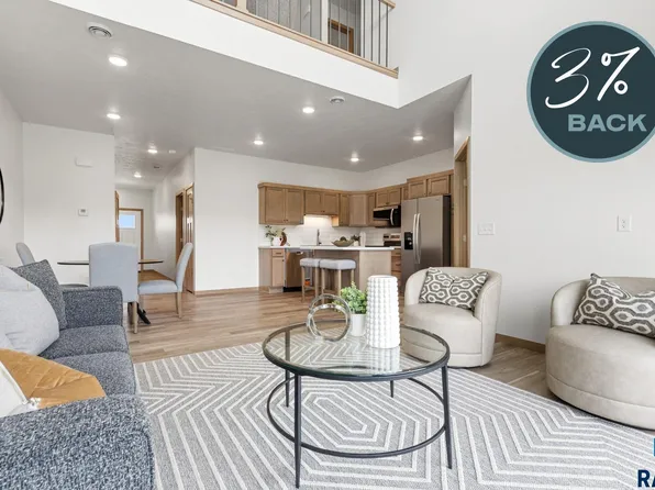 6239 S Alki Pl, Sioux Falls, SD 57108