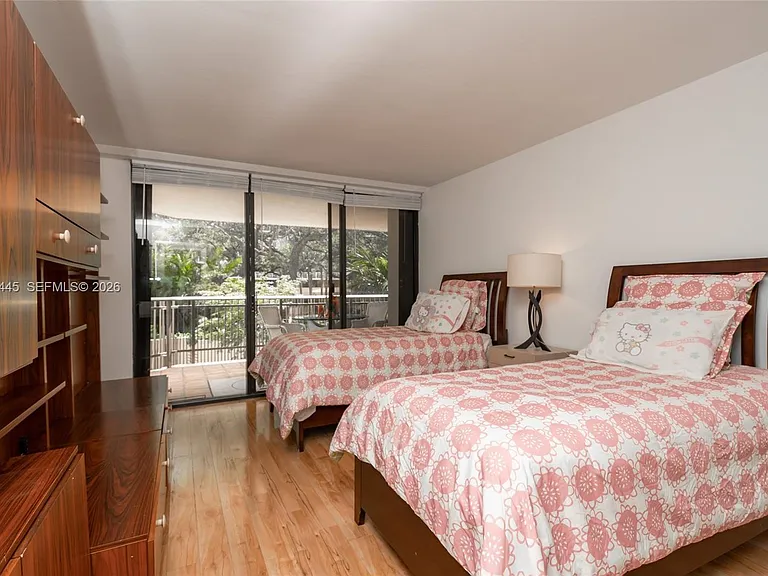 2901 S Bayshore Dr #2G — Photo 24