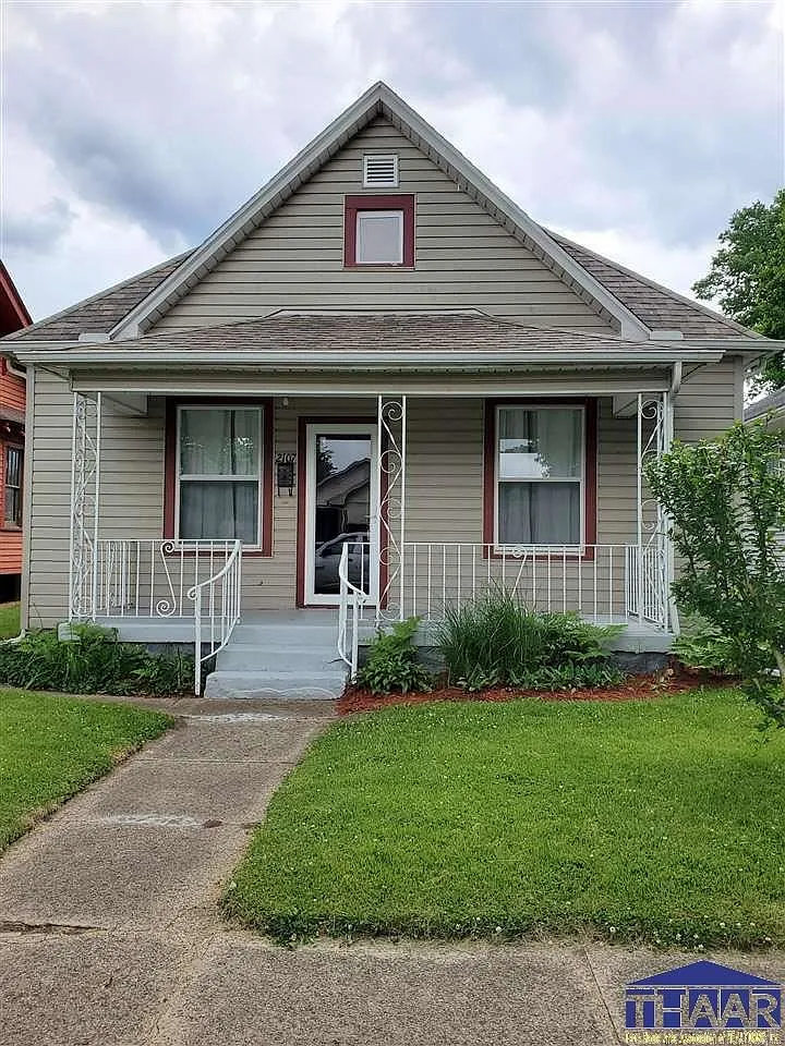 2107 College Ave photo 1