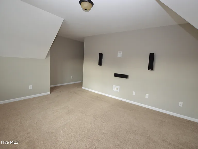 115 Pamlico Dr — Photo 24