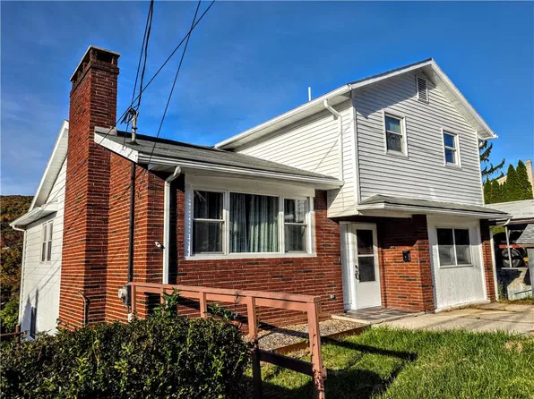 2 E Center St, Nesquehoning, PA 18240