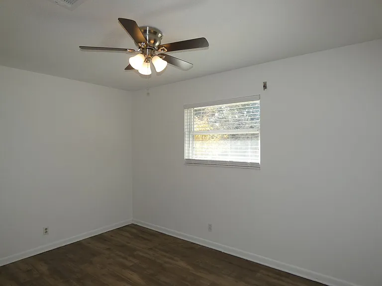 3460 Rothschild Dr — Photo 8