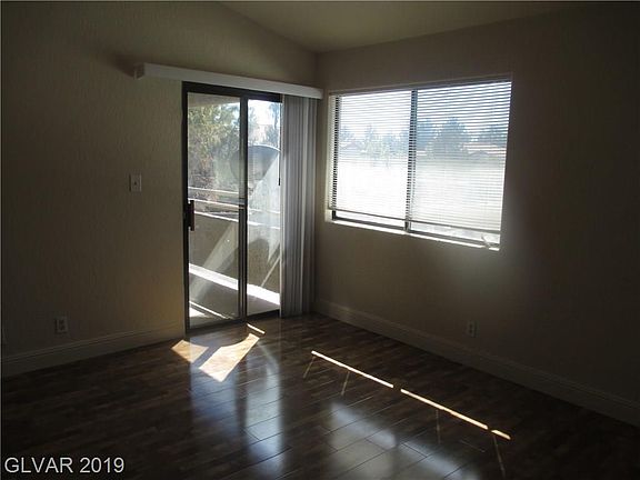 3rd image of 5046 S Rainbow Blvd Unit 201