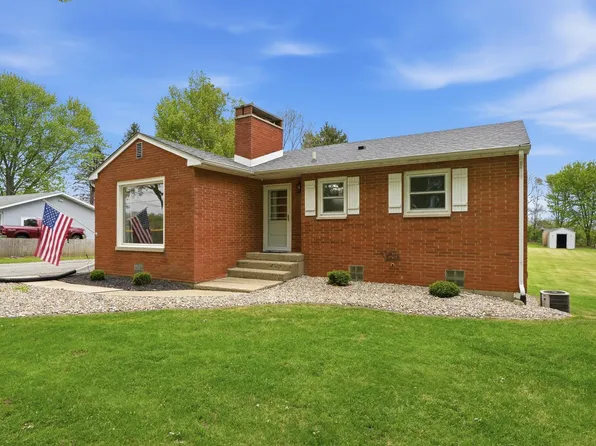1831 N Lofgren Rd, Rolling Prairie, IN 46371
