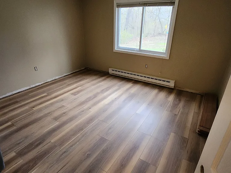 16 Hazelwood Ave — Photo 5