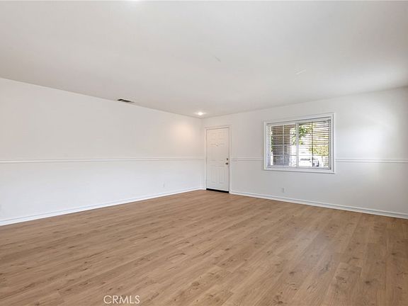 5th image of 42075 Dunes Ct