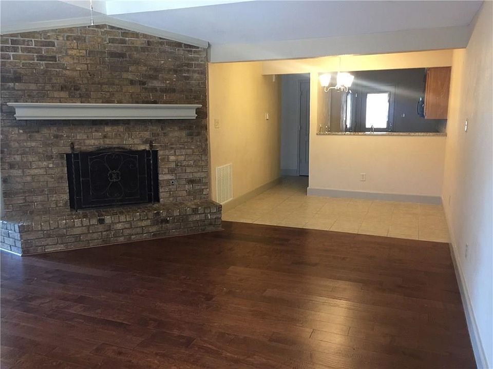1st image of 8872 Marilyn Dr