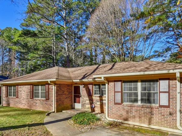 1330 Christmas Ln, Atlanta, GA 30329