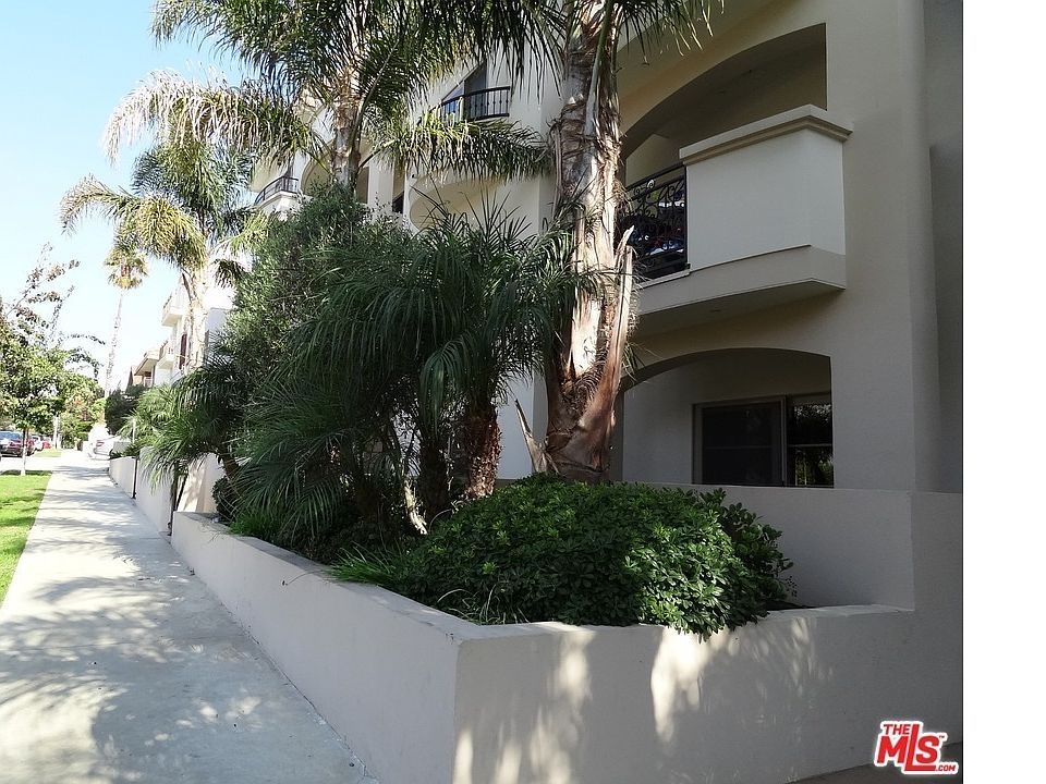 2nd image of 11848 Kiowa Ave APT 204