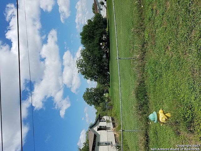2nd image of 811 W Villaret Blvd