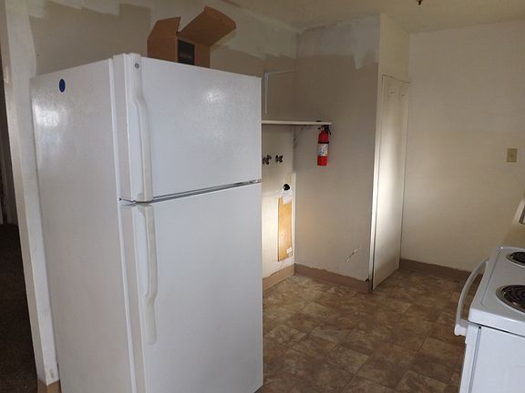 4th image of 10312 13th Street Ct E