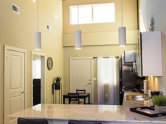 5th image of 13510 Indiana Ave #1703