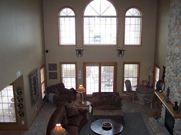 Dramatic 2 story living room