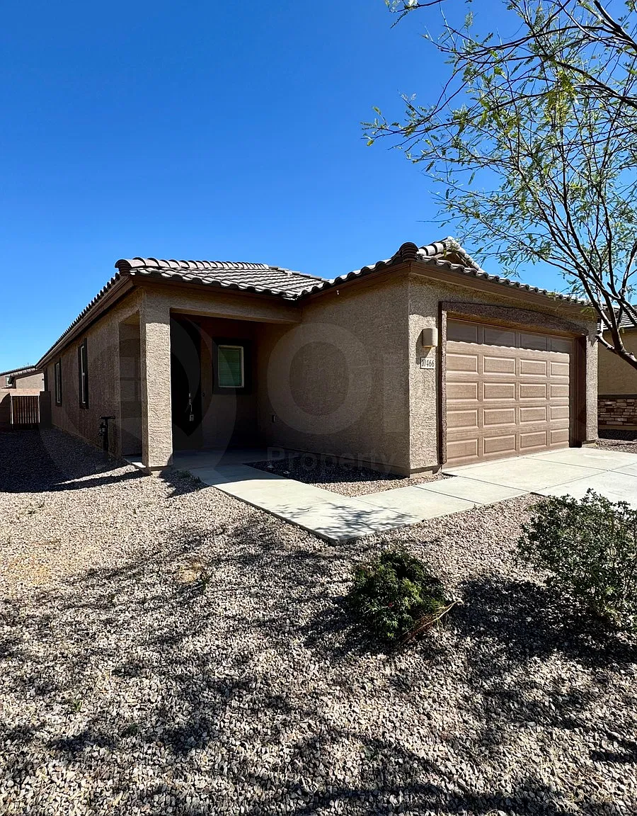 4 bed, 2.0 bath, 1630 sqft, $1,945 — Photo 4