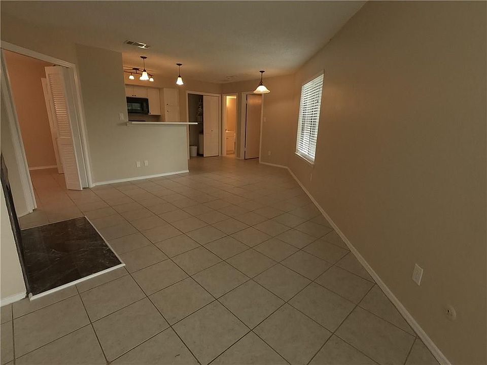 1st image of 2304 Balsam Dr APT E109