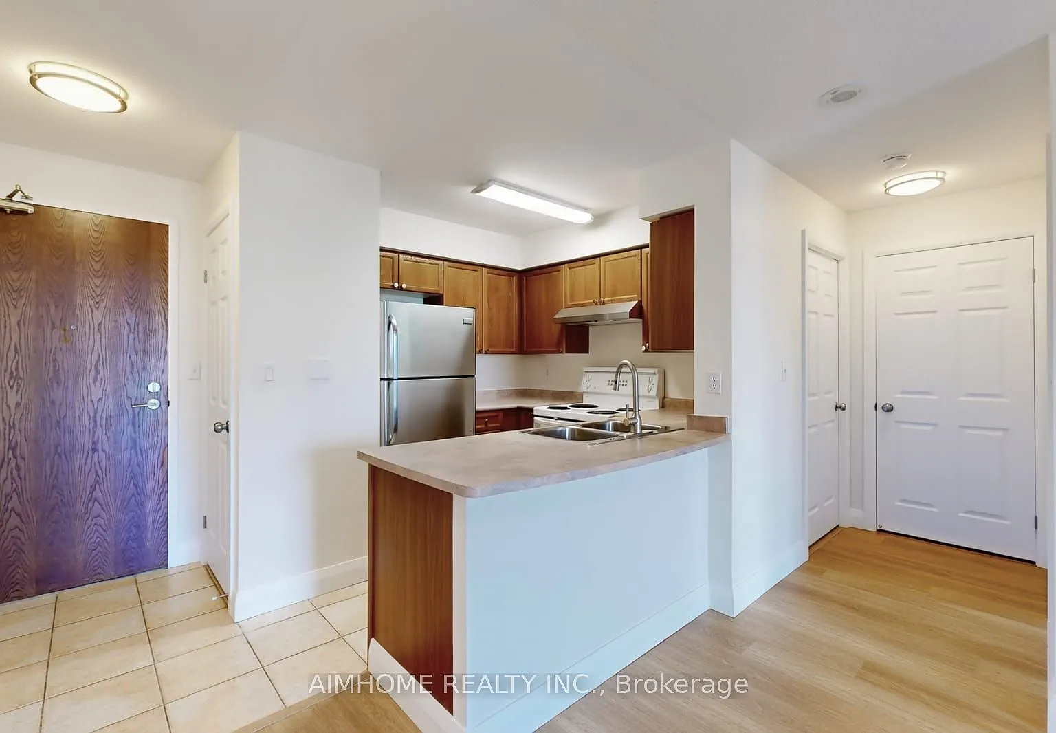 1 bed, $2,100 — Photo 3