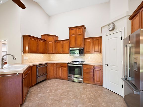 2nd image of 19391 Orchard Grove Dr