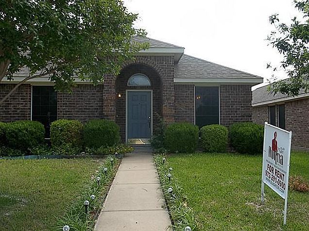 1st image of 112 Forest Park Ln