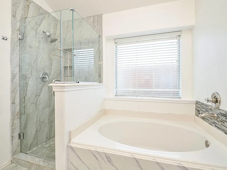 18142 Sorrell Oaks Ln — Photo 19