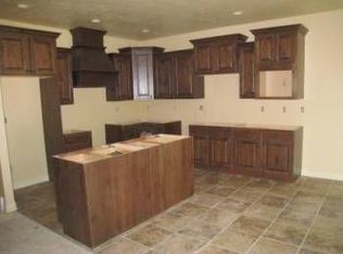 1253 College St, Salt Lake City, UT 84117