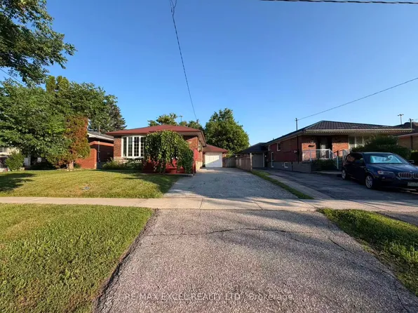 83 Marilake Dr, Toronto, ON M1S 1V8