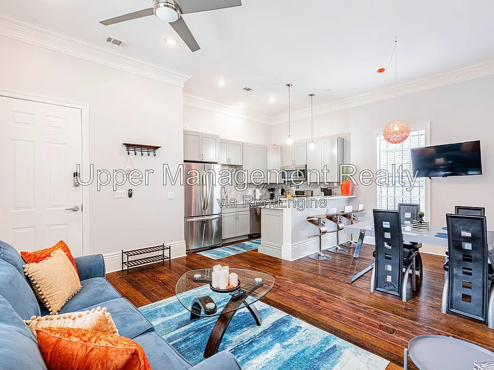 1201 Baronne St #5