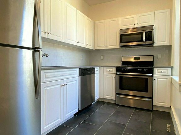 2nd image of 645 Ocean Ave APT F8