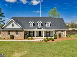 32 Willow Lake Dr, Warner Robins, GA 31093