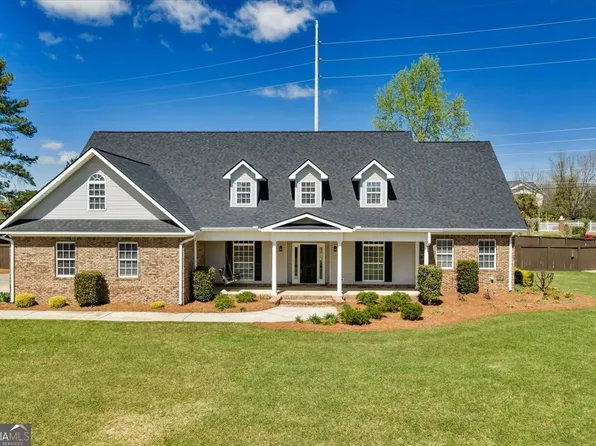 32 Willow Lake Dr, Warner Robins, GA 31093