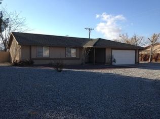 11825 Morning Star Rd, Apple Valley, CA 92308