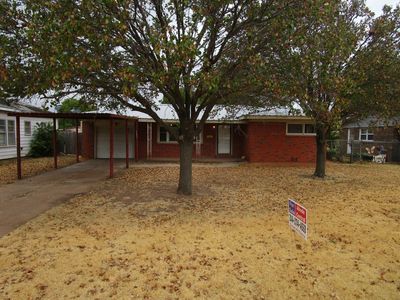 406 W 15th St, Quanah, TX, 79252