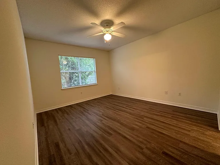 34 Las Roblas Grande Dr — Photo 10