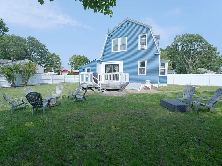3 Dewey Ave — Photo 18