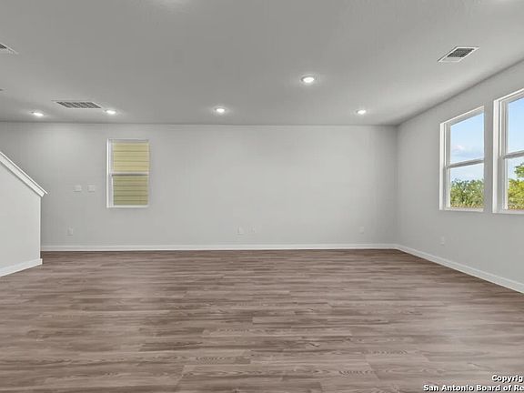 7th image of this home