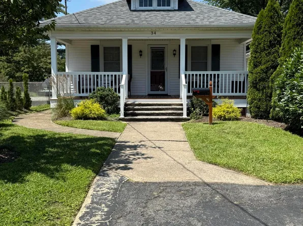 34 Whale Pond Rd, Oakhurst, NJ 07755