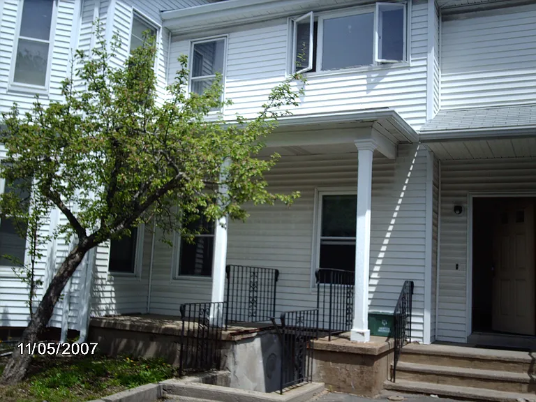 518 Watertown St #1 — Photo 8