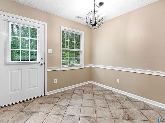 5th image of 1300 Snowhill Ln NW