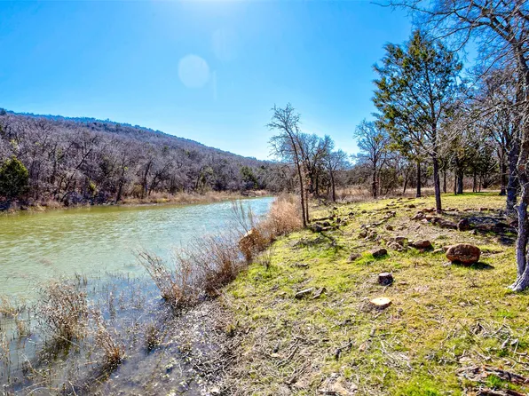 2000 S Lakeview Dr, Gordon, TX 76453