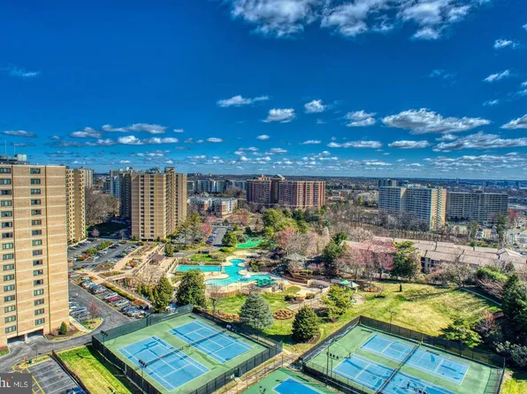 309 Yoakum Pkwy APT 603, Alexandria, VA 22304