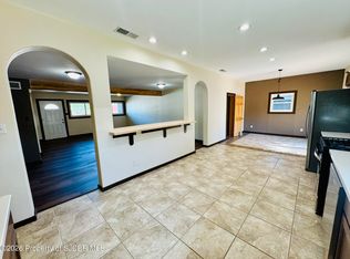 1503 N Carlton Ave, Farmington, NM 87401