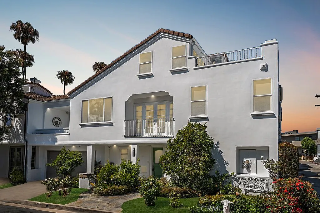3 bed, 3.5 bath, 1600 sqft, $8,000 — Photo 1