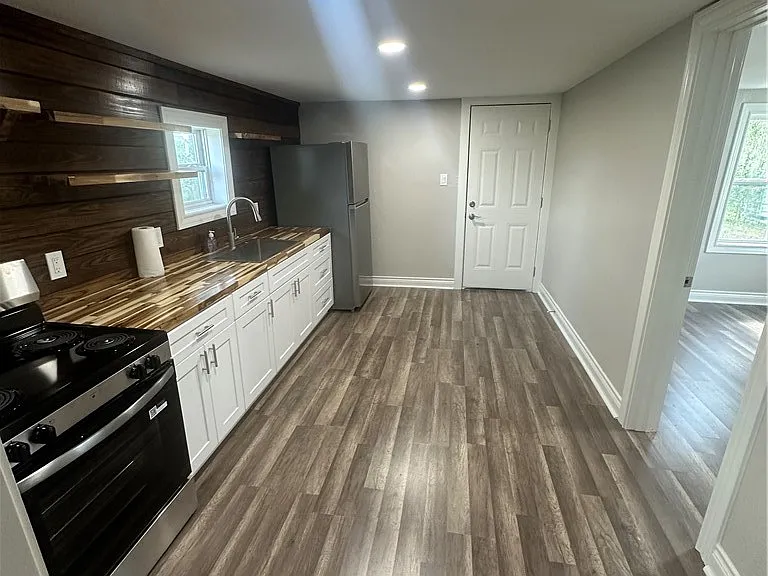 1515 Wright St — Photo 10