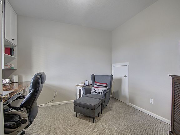5th image of 10509 NE 111th Ct