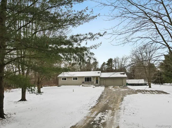 3780 Dartmouth Rd, Oxford, MI 48371