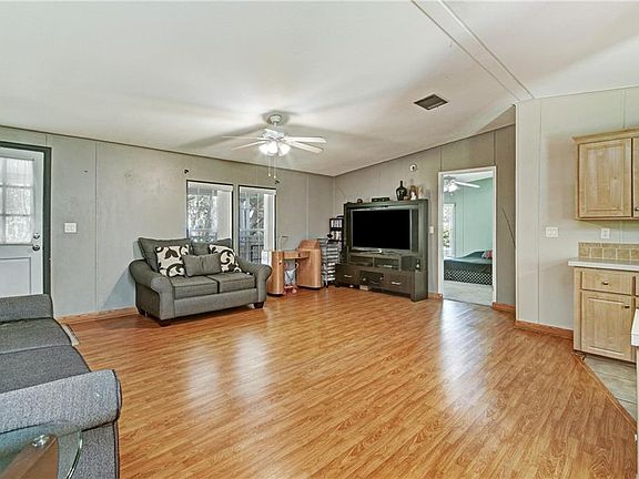 4th image of 6123 Mabrey Ave