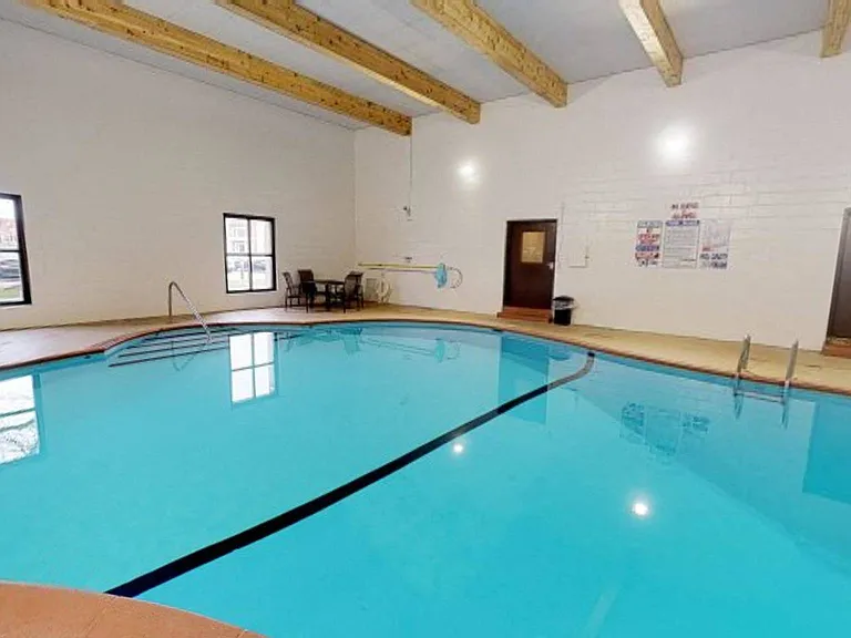 Fridley, MN Georgetown Apartments | Pool