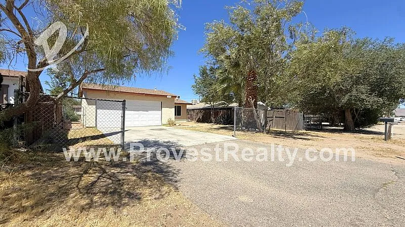 2 bed, 1.0 bath, 1080 sqft, $1,700 — Photo 3