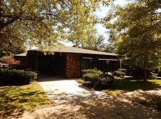 15327 Meadow Ln, Dolton, IL 60419